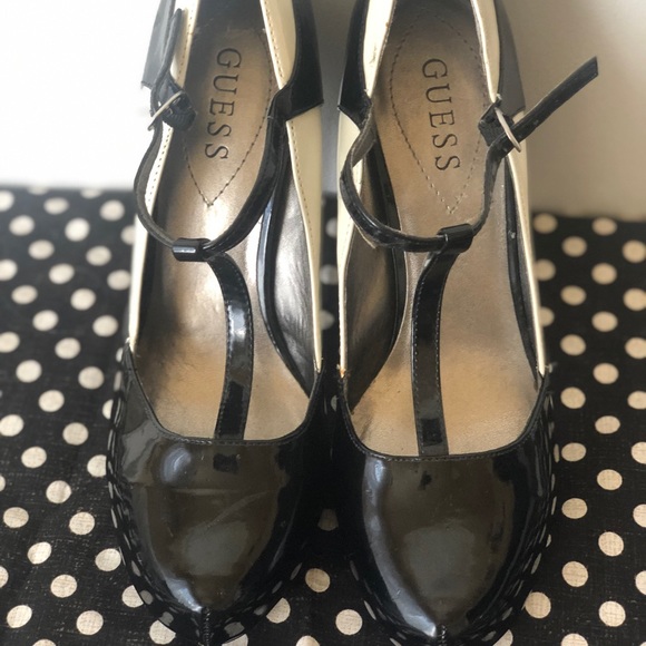 Guess Patent Leather T-Strap Stilettos Sz 9 - Picture 3 of 8
